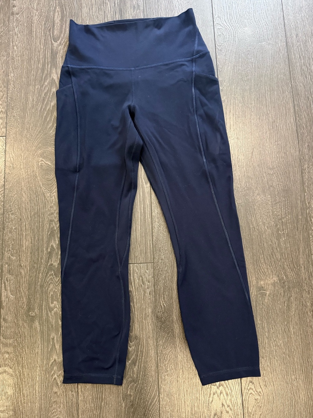 Lululemon High-Waist Navy Active Leggings with Side Pockets